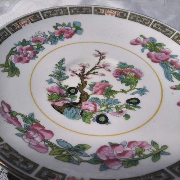 Porcelain Decorative Dessert Plate with Pink Floral Motif - Picture 4 of 12
